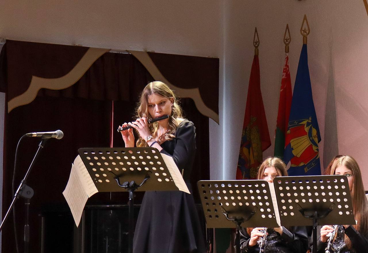 Фото исполнителя